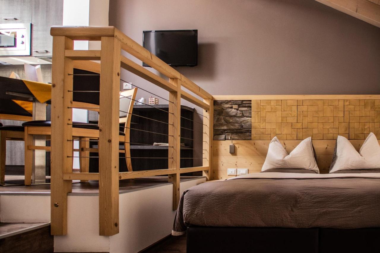 Dolcevita Ambiez B&B San Lorenzo Dorsino Ngoại thất bức ảnh