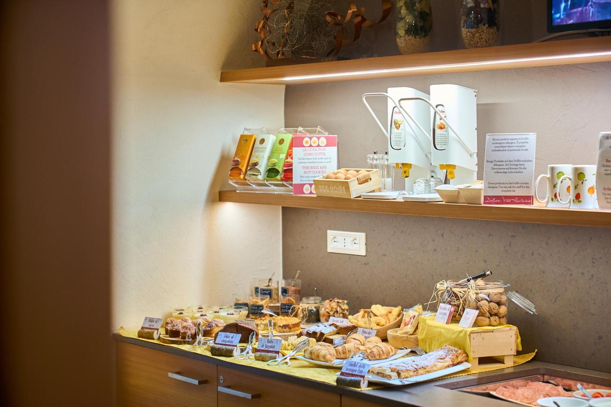 Dolcevita Ambiez B&B San Lorenzo Dorsino Ngoại thất bức ảnh