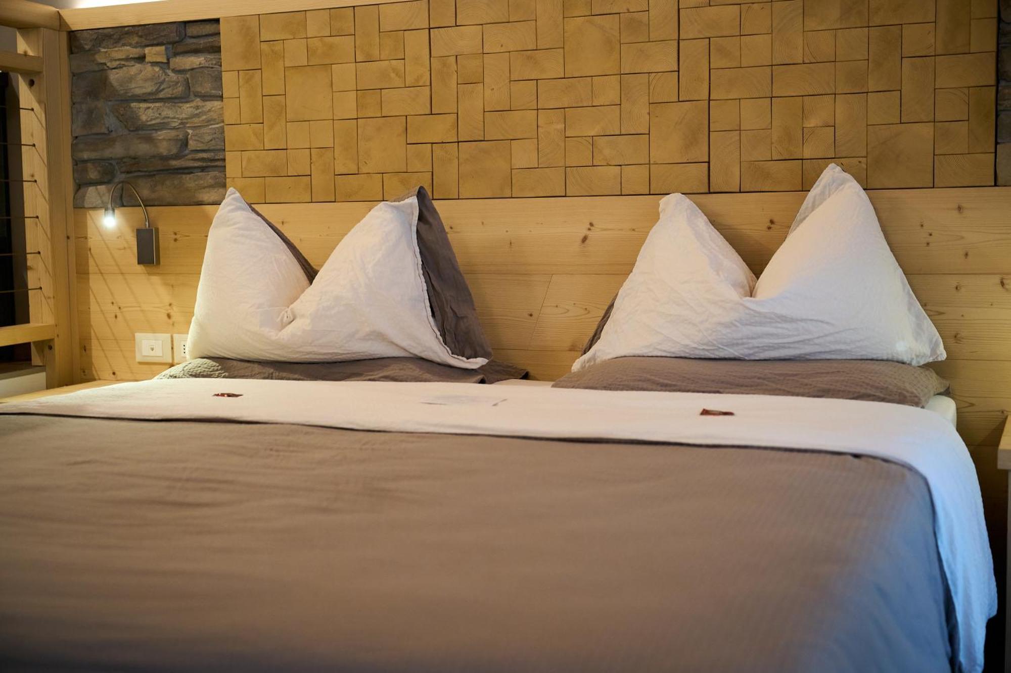 Dolcevita Ambiez B&B San Lorenzo Dorsino Ngoại thất bức ảnh