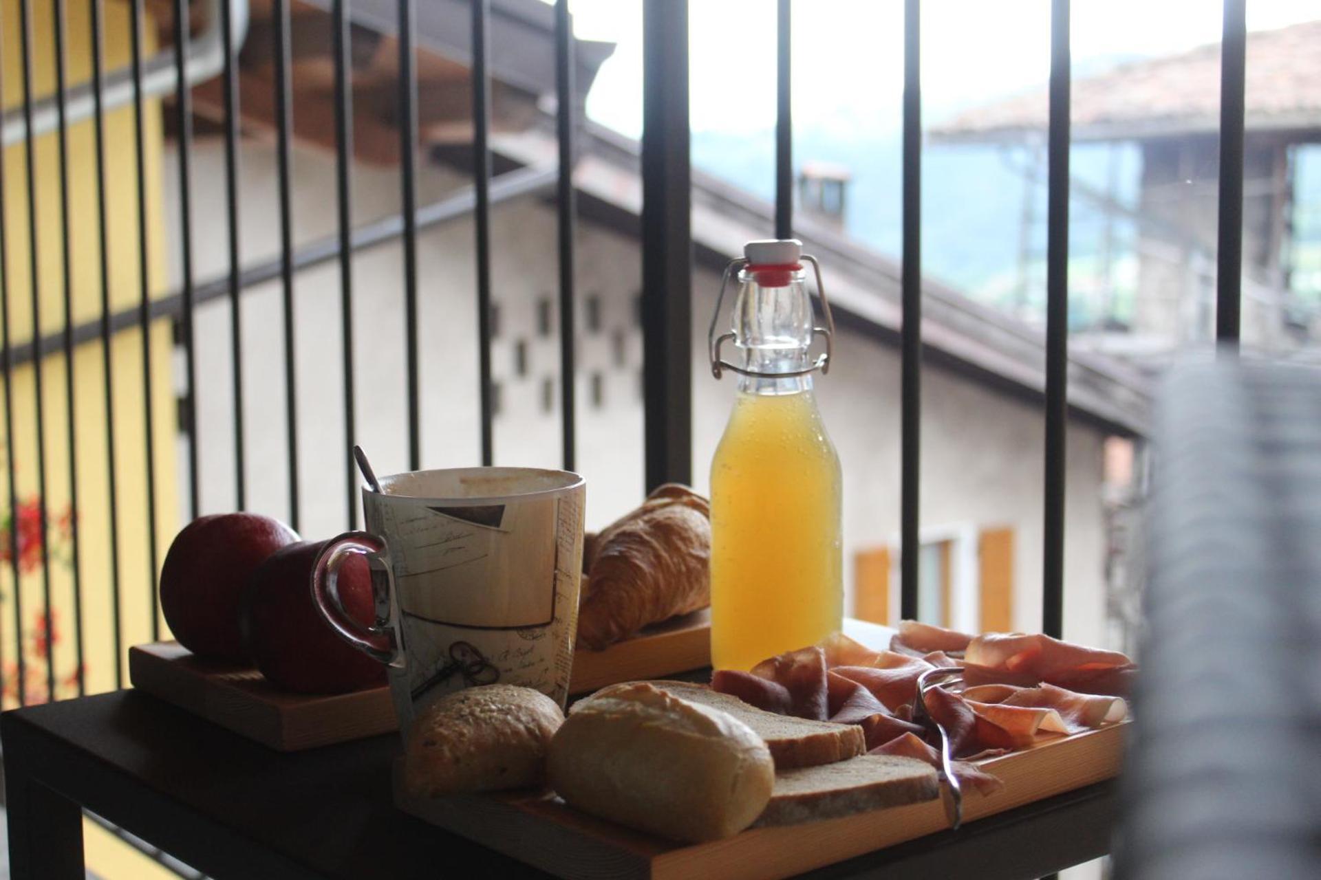 Dolcevita Ambiez B&B San Lorenzo Dorsino Ngoại thất bức ảnh